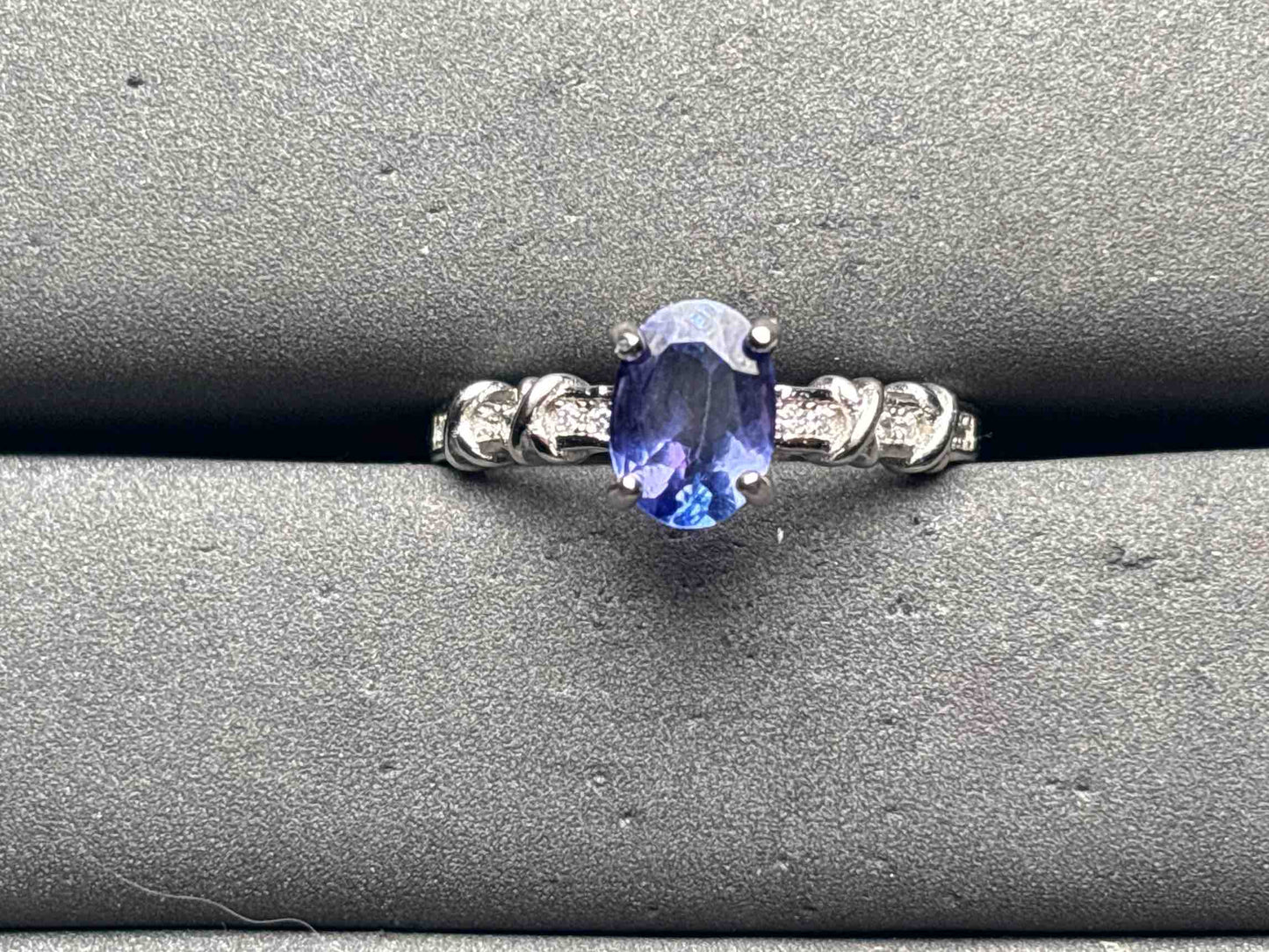 A11780 Tanzanite Ring