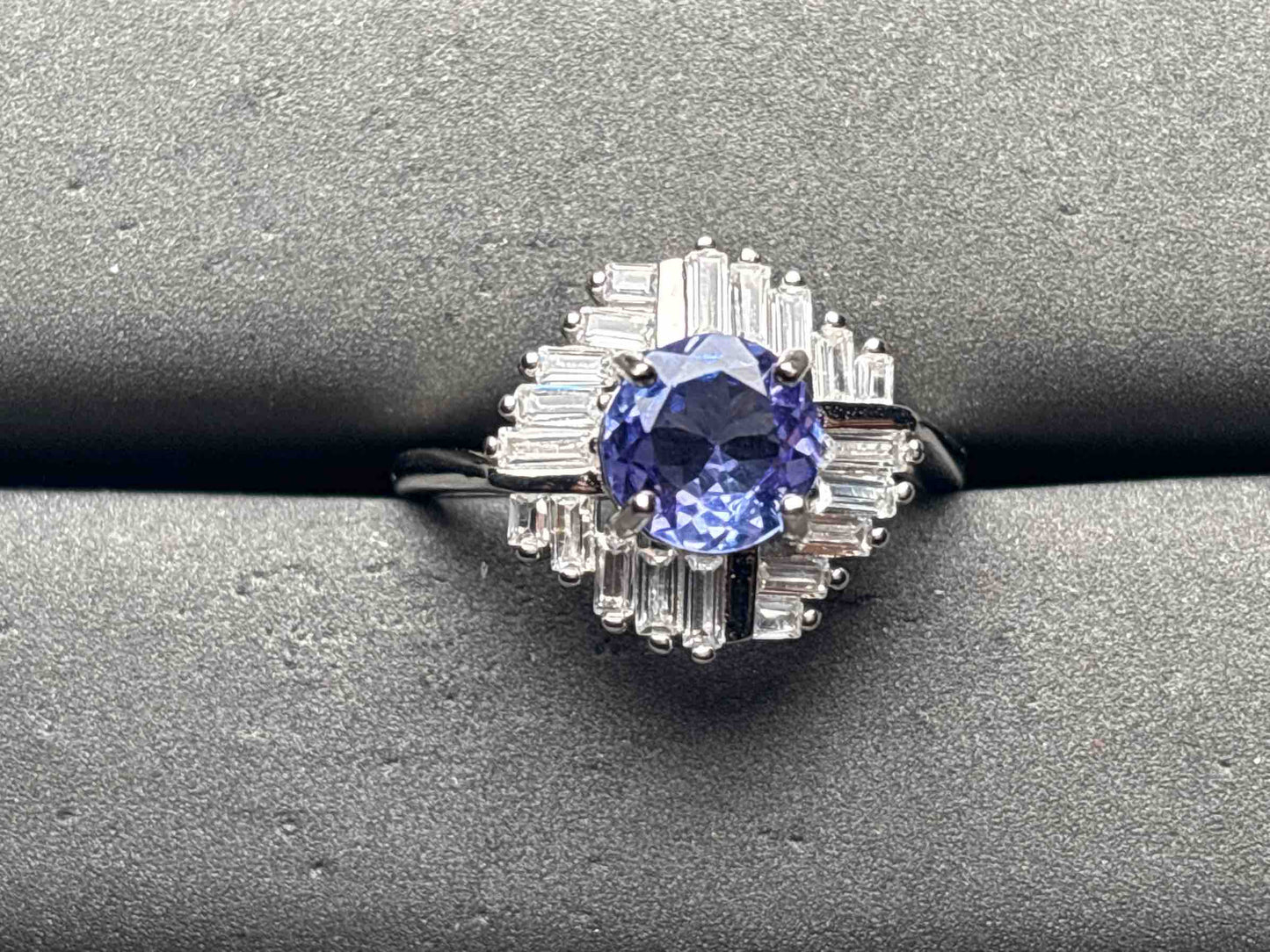 A11783 Tanzanite Ring