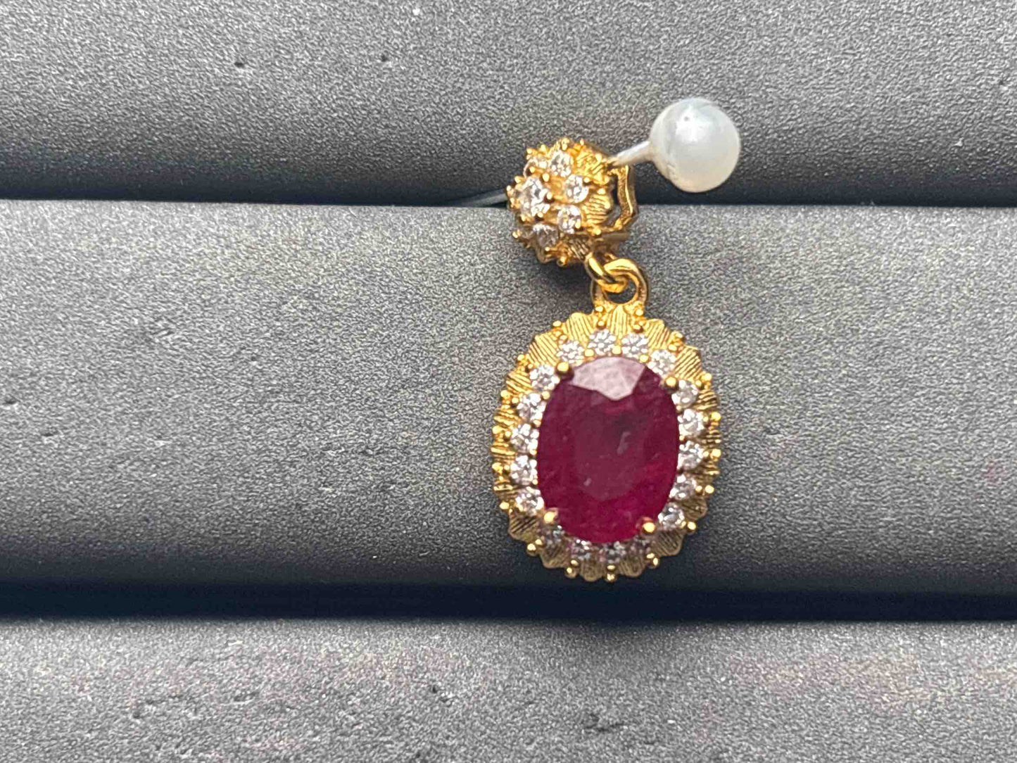 A11824 Ruby Pendant