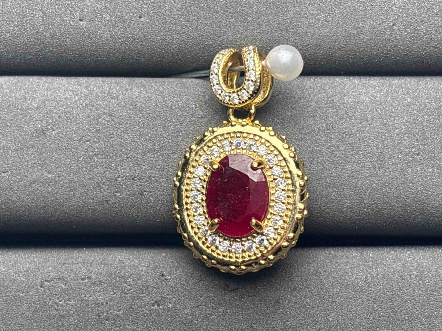 A11843 Ruby Pendant