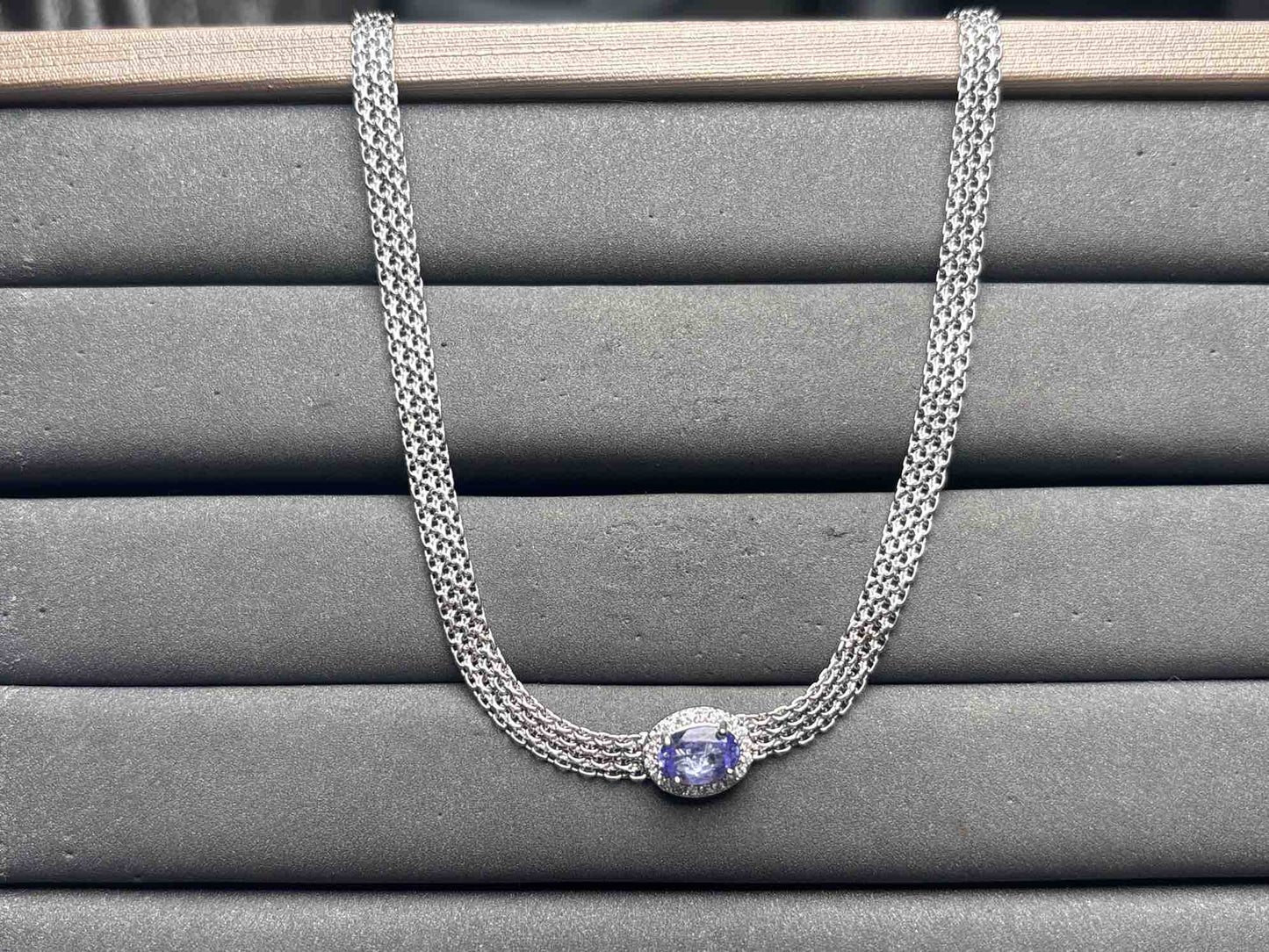 A11863 Tanzanite Necklace