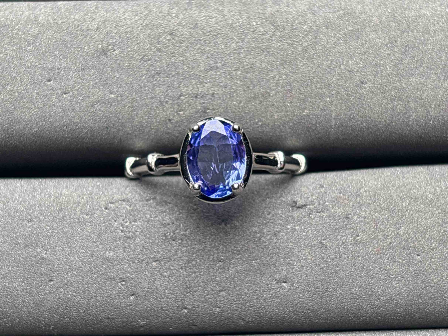 A11890 Tanzanite Ring