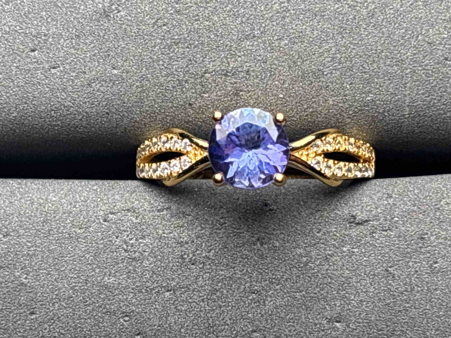 A11900 Tanzanite Ring