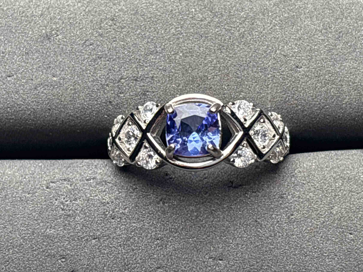 A11901 Tanzanite Ring