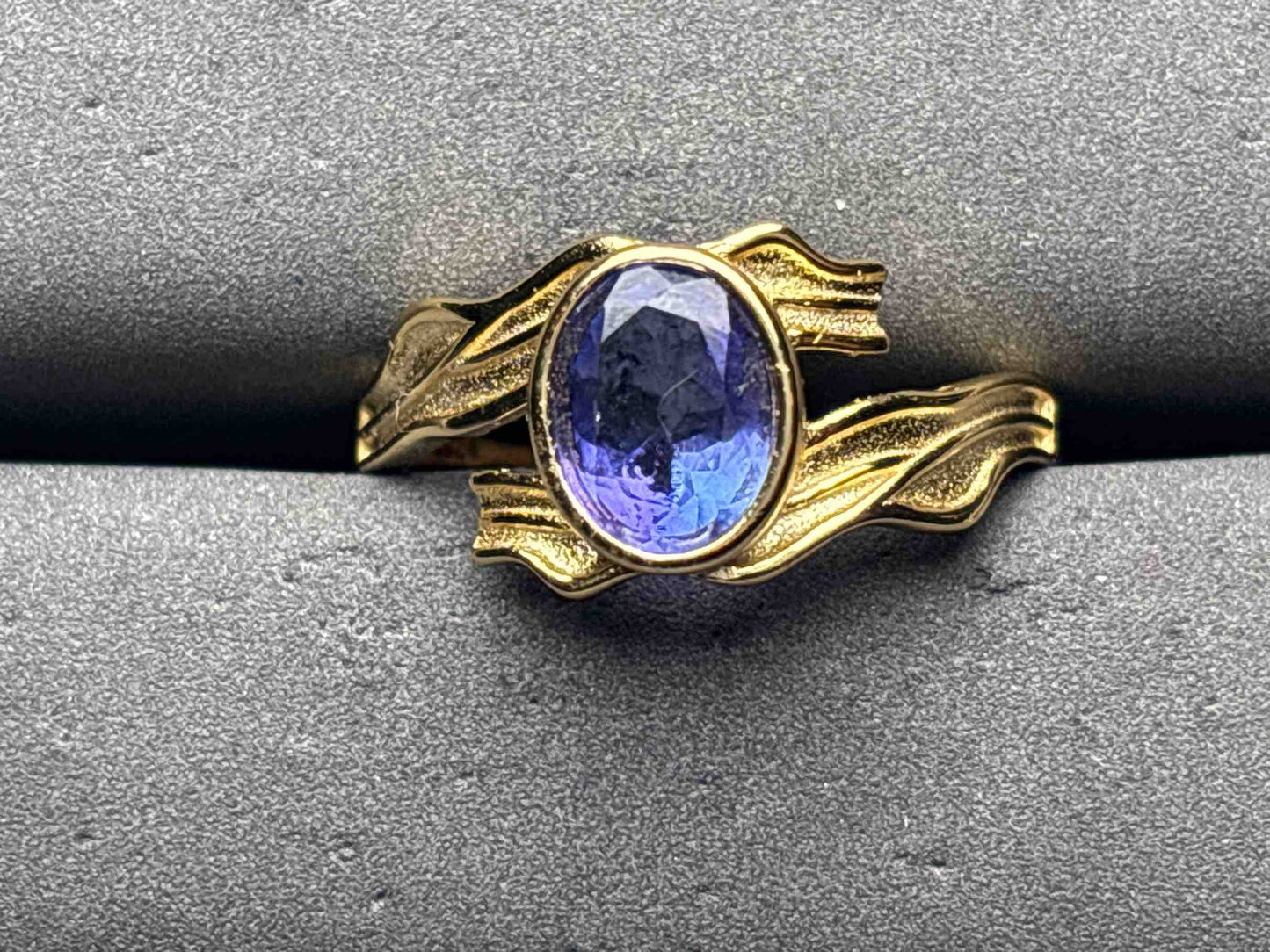 A11905 Tanzanite Ring