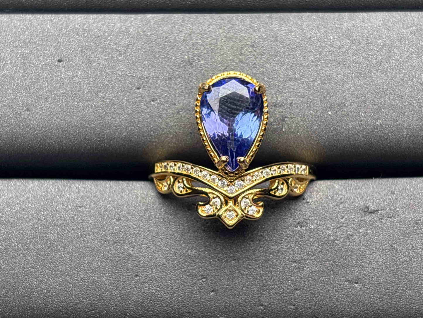 A11908 Tanzanite Ring