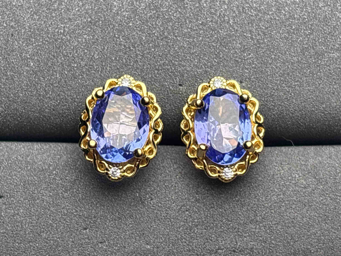 A11914 Tanzanite Earrings