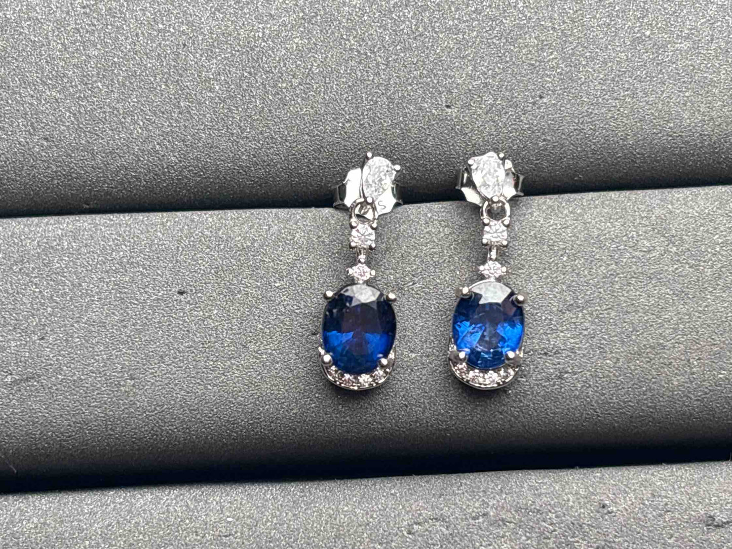 A11959 Sapphire Earrings