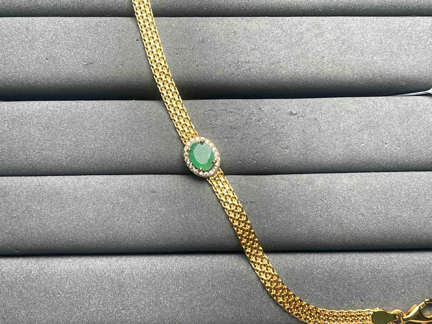 A12060 Emerald Bracelet