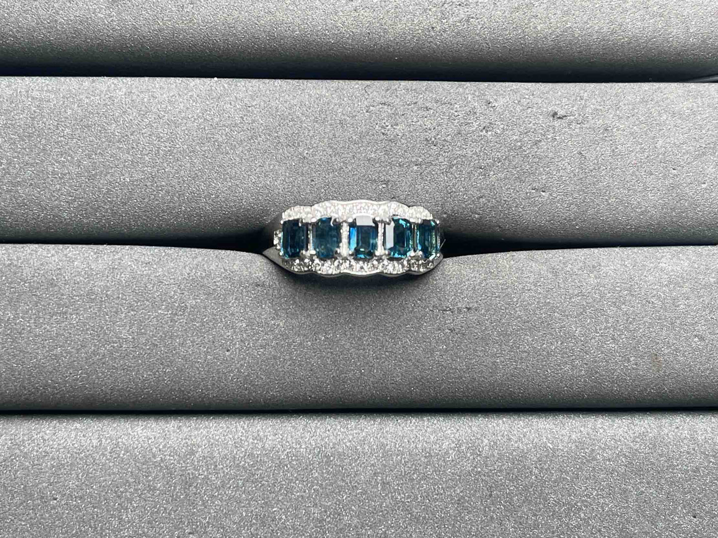 A12077 Sapphire Ring