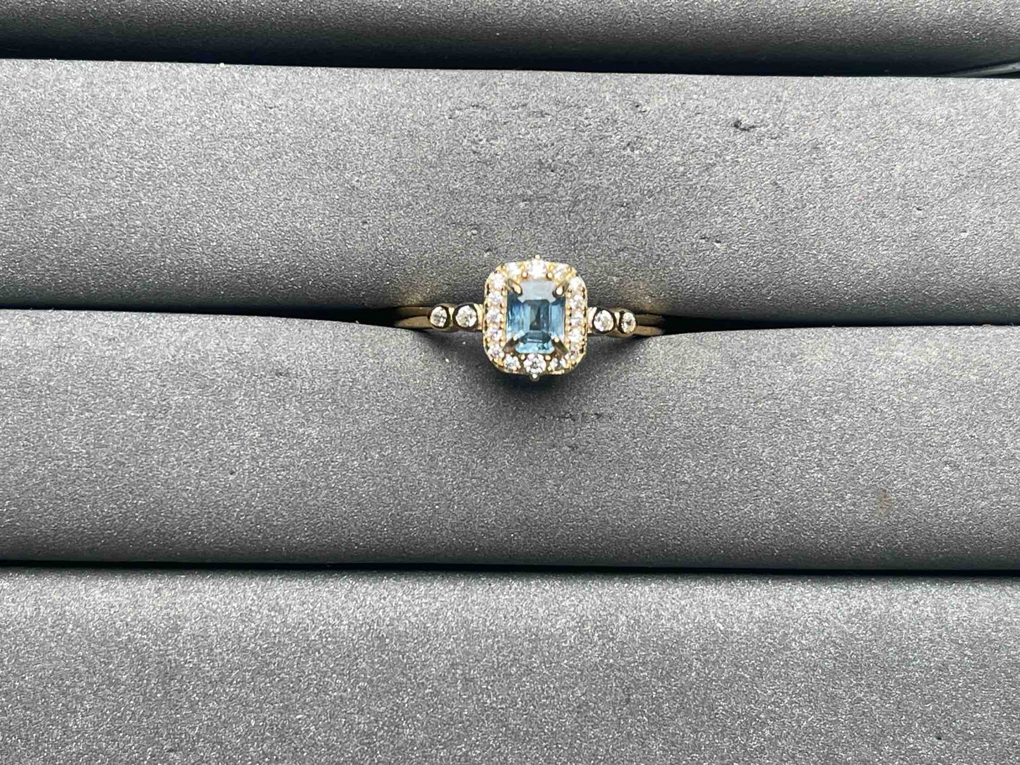 A12079 Sapphire Ring