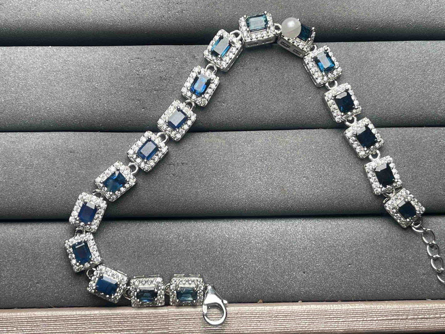 A12081 Sapphire Bracelet