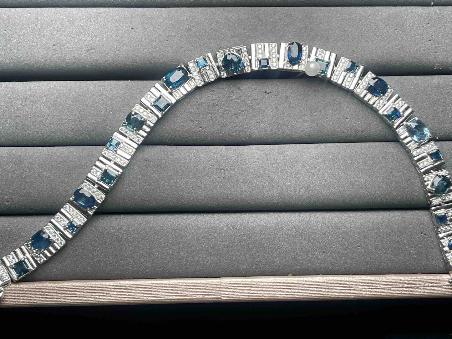 A12083 Sapphire Bracelet