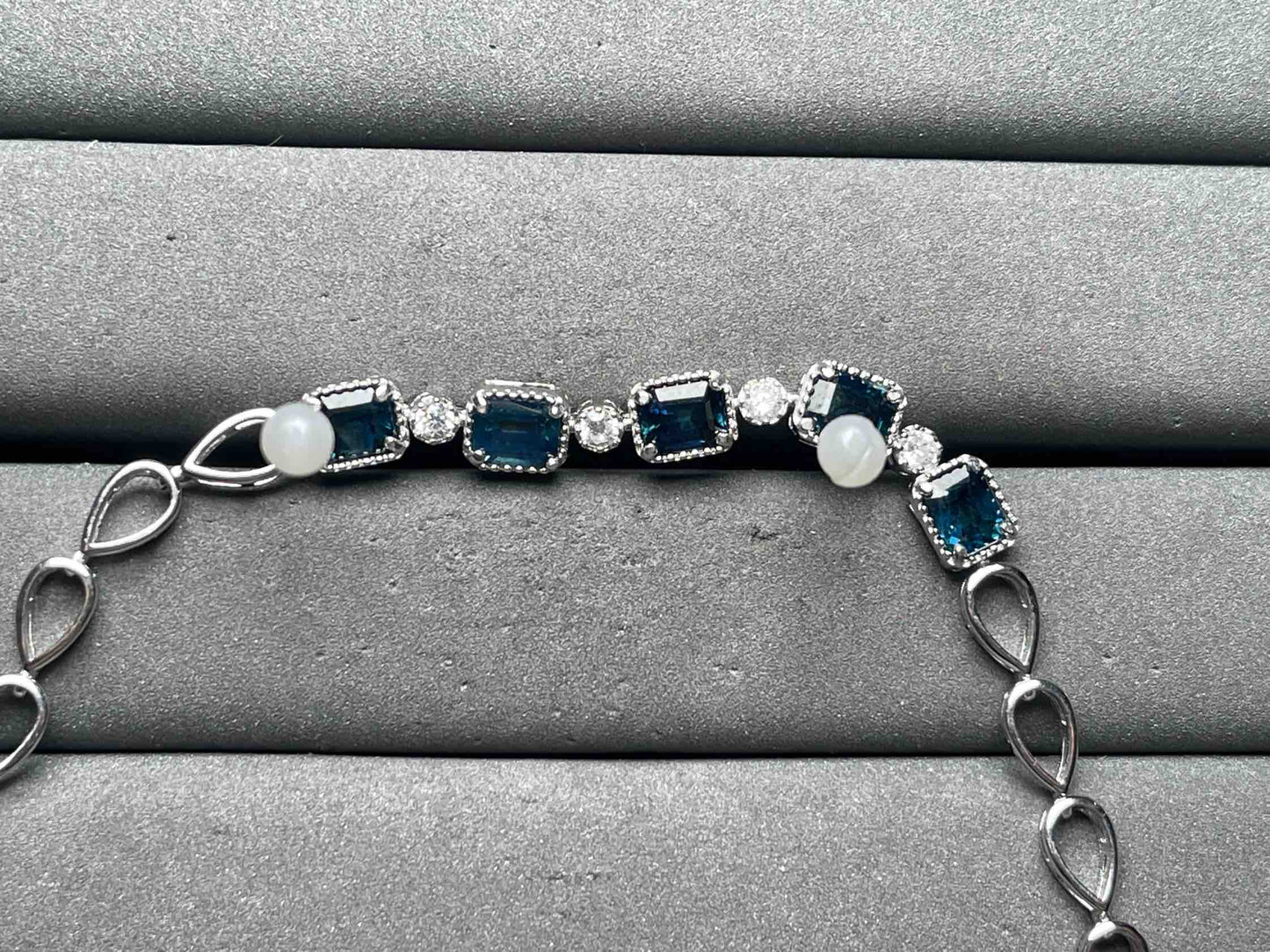 A12170 Sapphire Bracelet