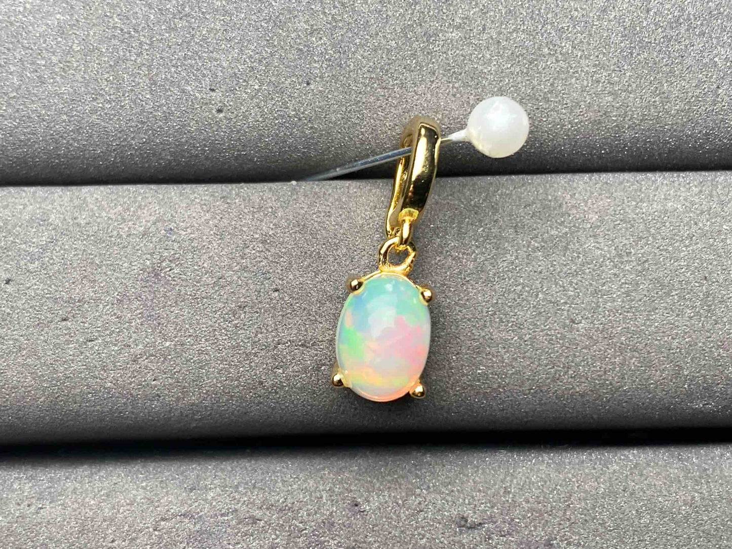 A12343 Opal Pendant