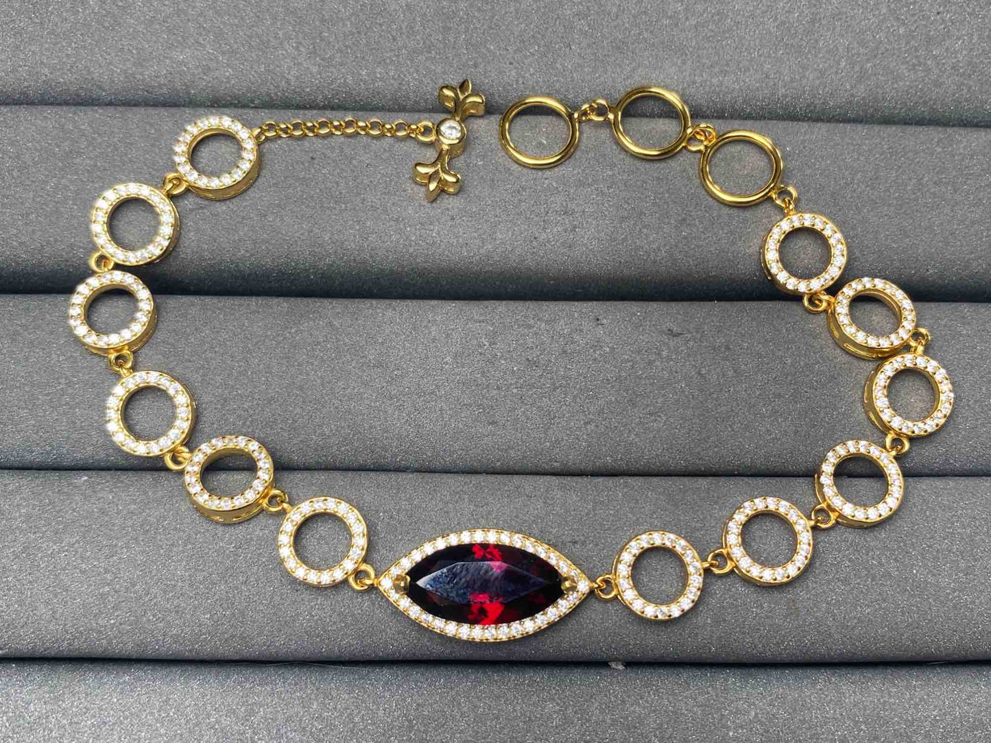 A12367 Garnet Bracelet