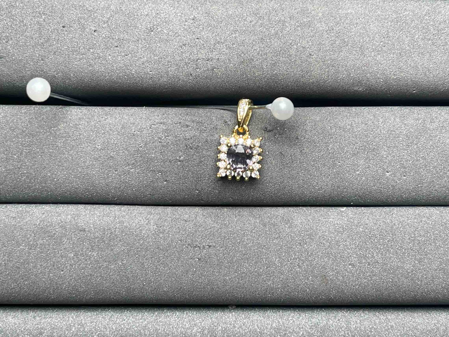 A12452 Spinel Pendant