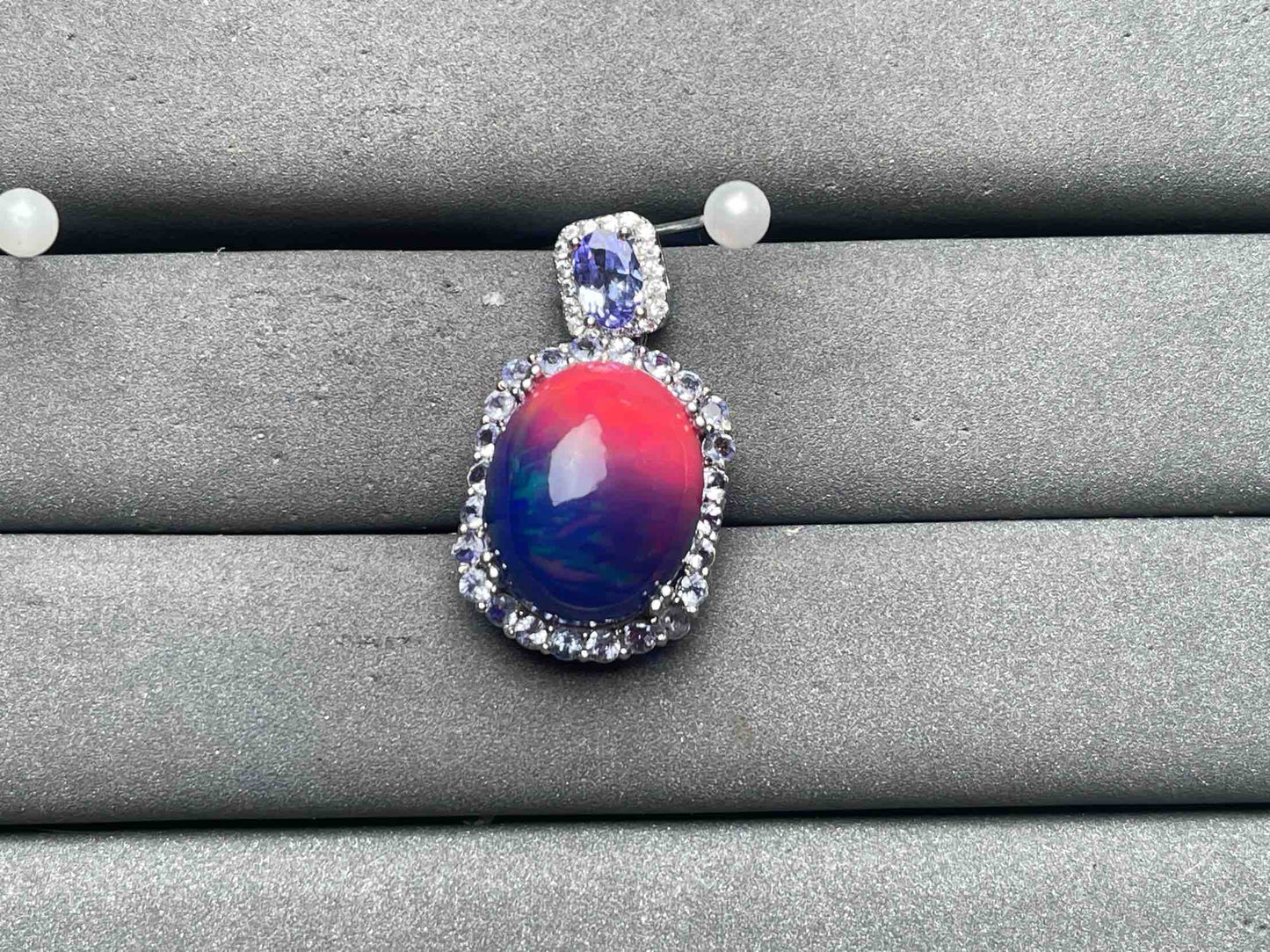 A12484 Opal Pendant