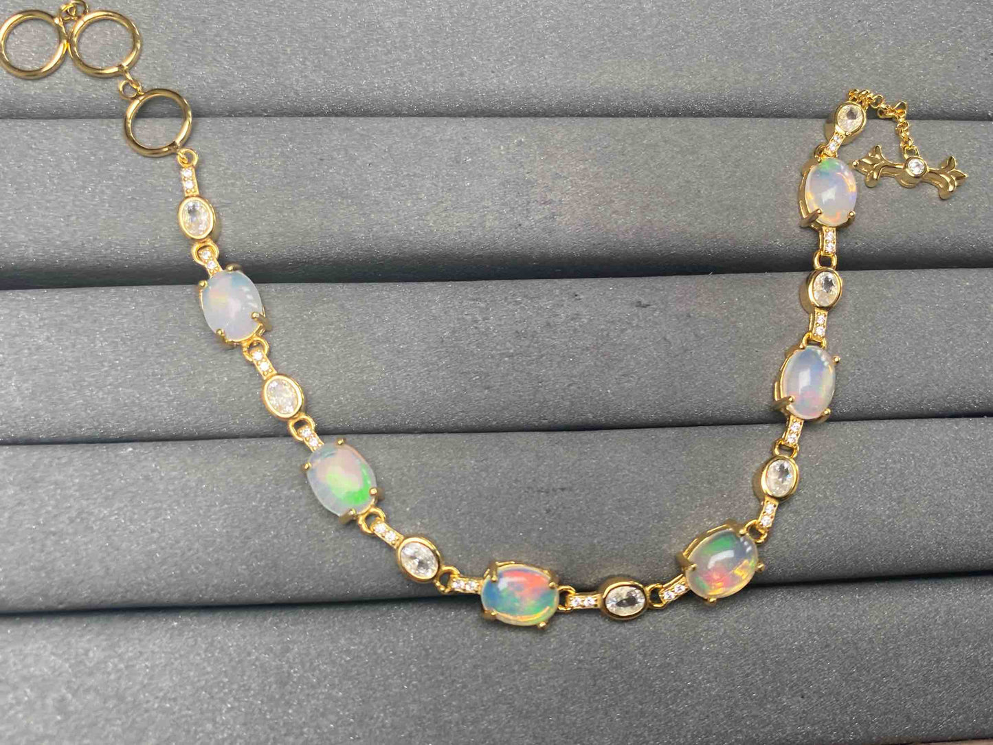 A12556 Opal Bracelet