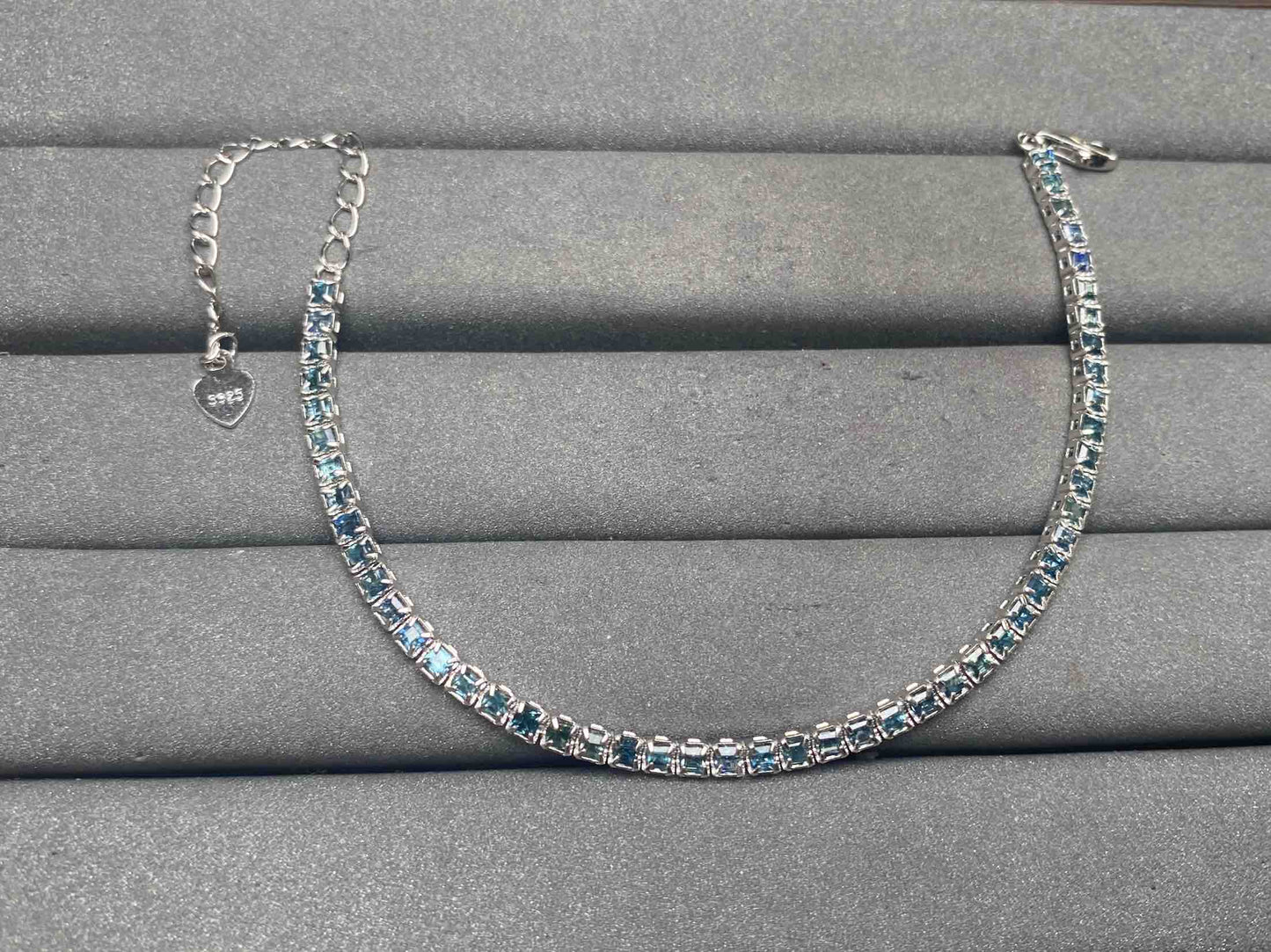 A12587 Teal Sapphire Bracelet