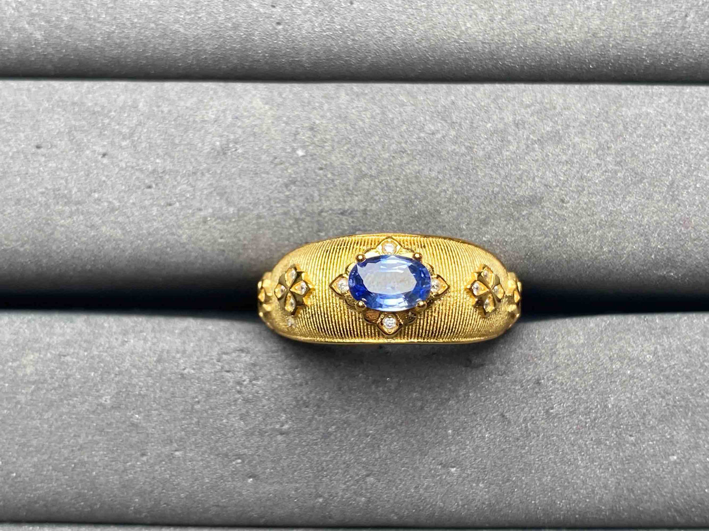 A12716 Sapphire Ring