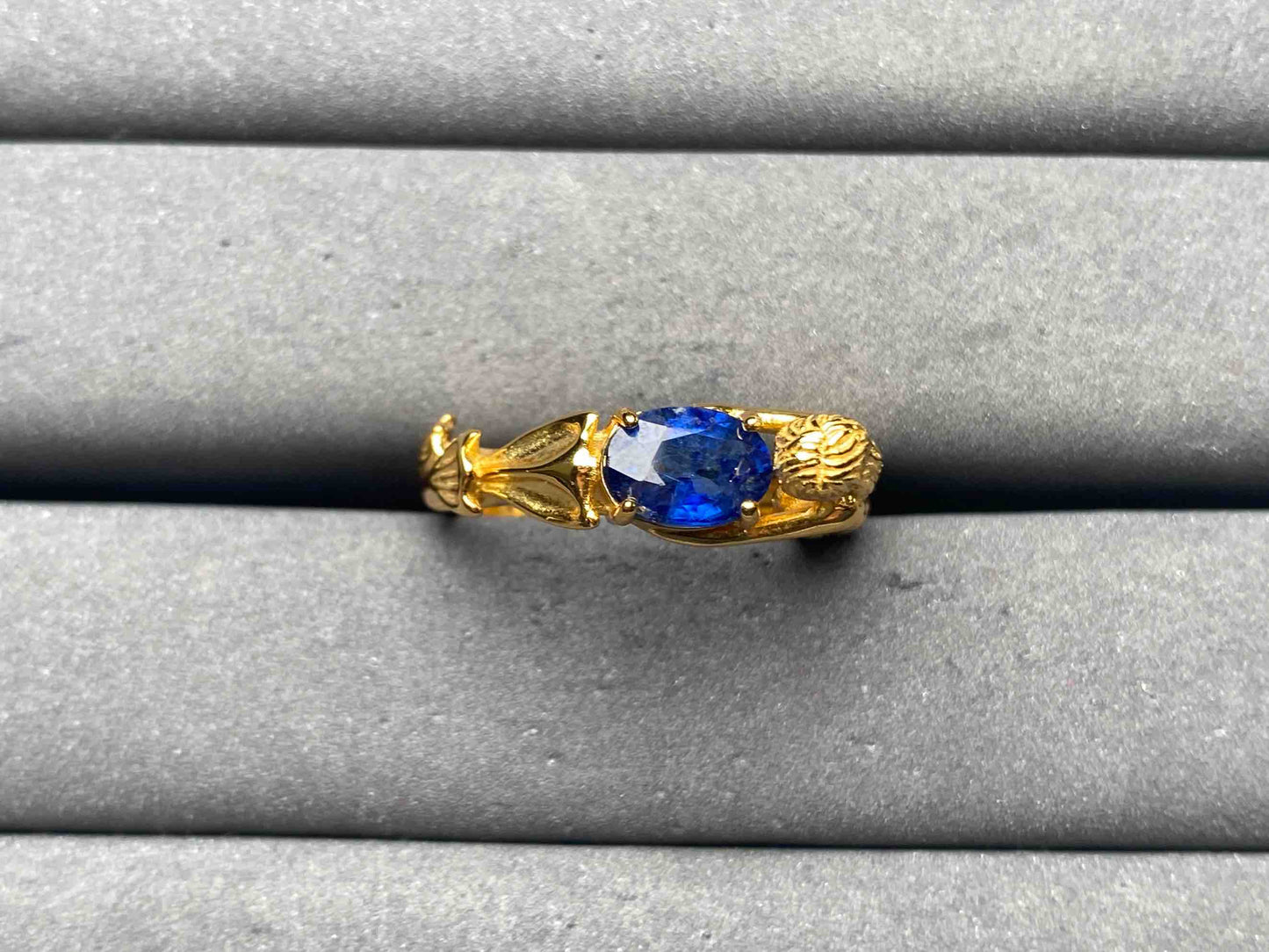 A12731 Blue Sapphire Ring