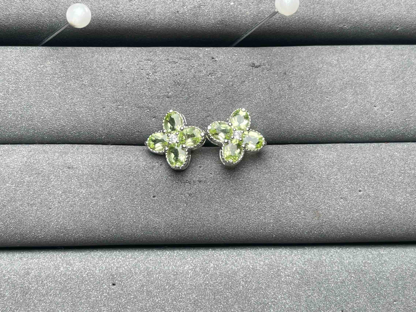 A12769 Peridot Earrings