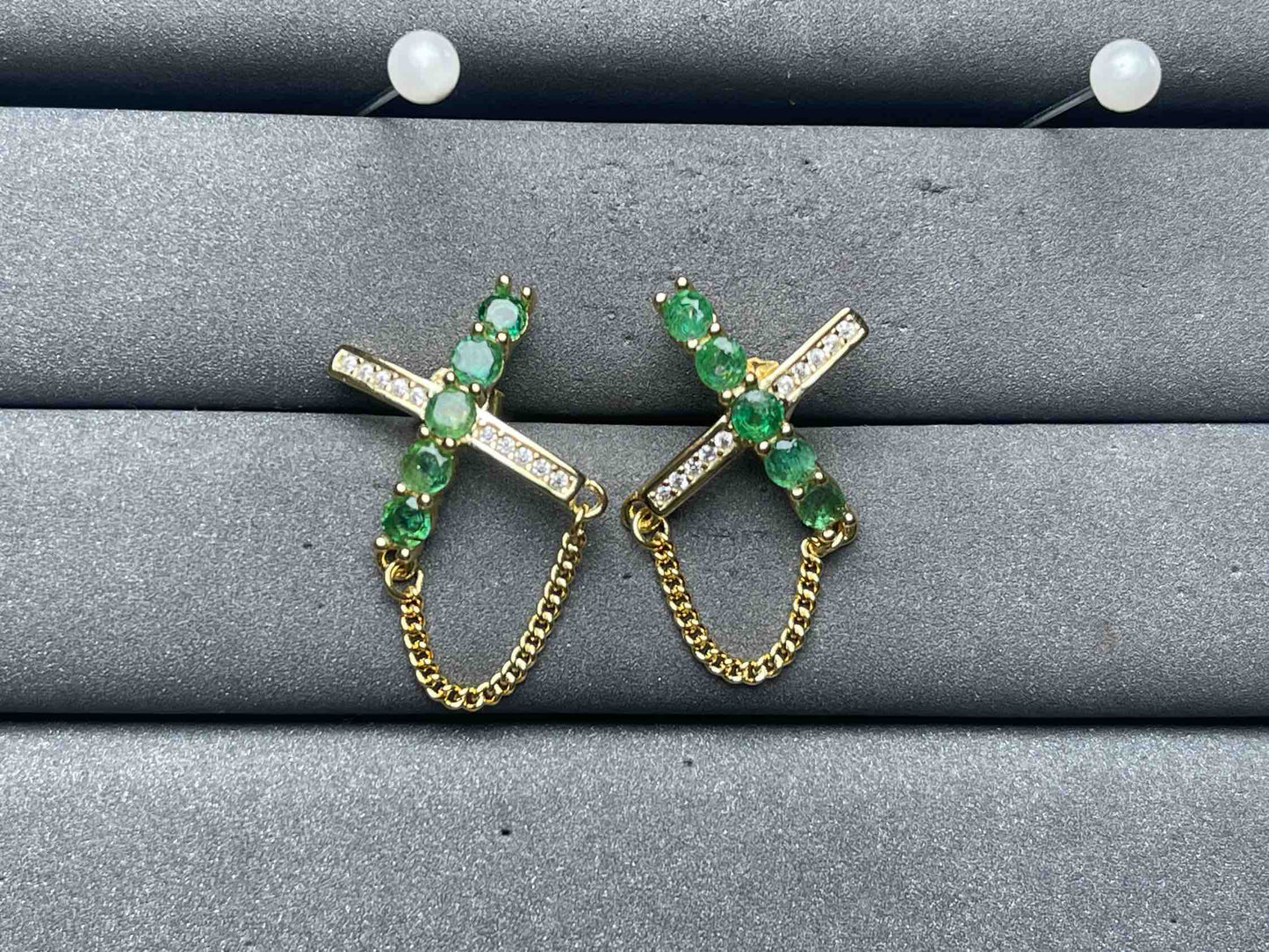 A12784 Emerald Earrings
