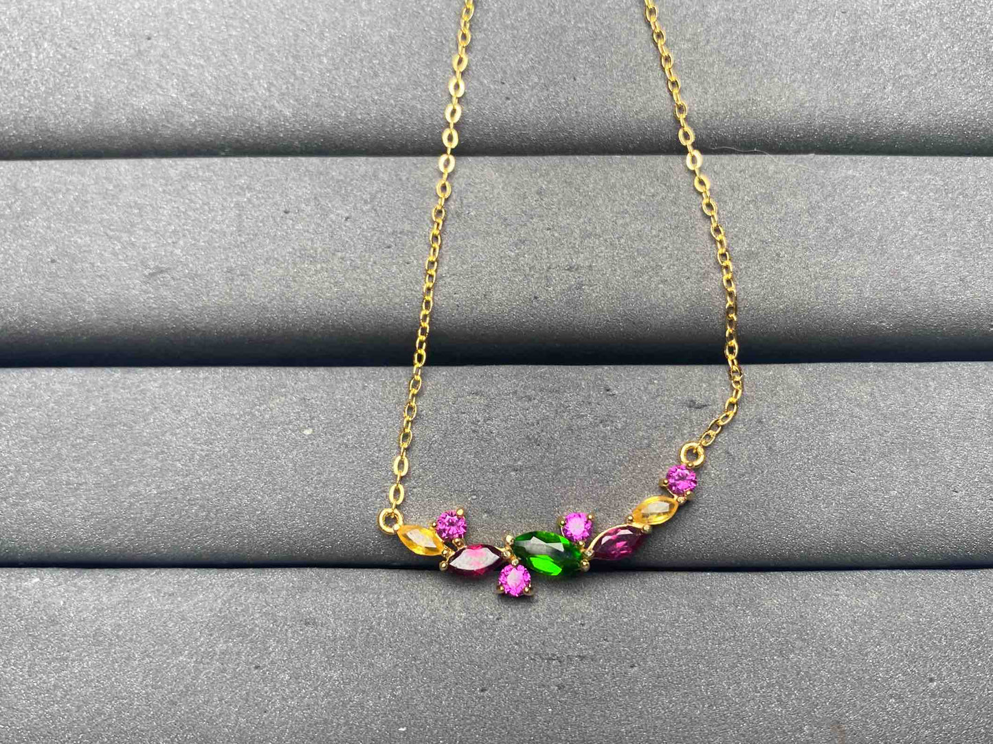 A12864 Diopside Necklace