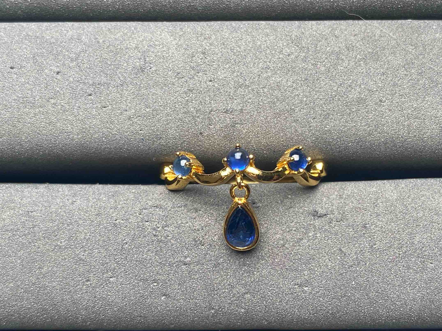 A12868 Sapphire Ring