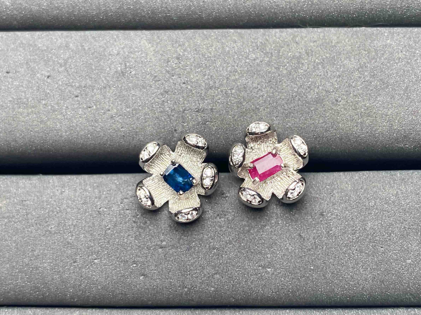 A12876 Sapphire Earrings