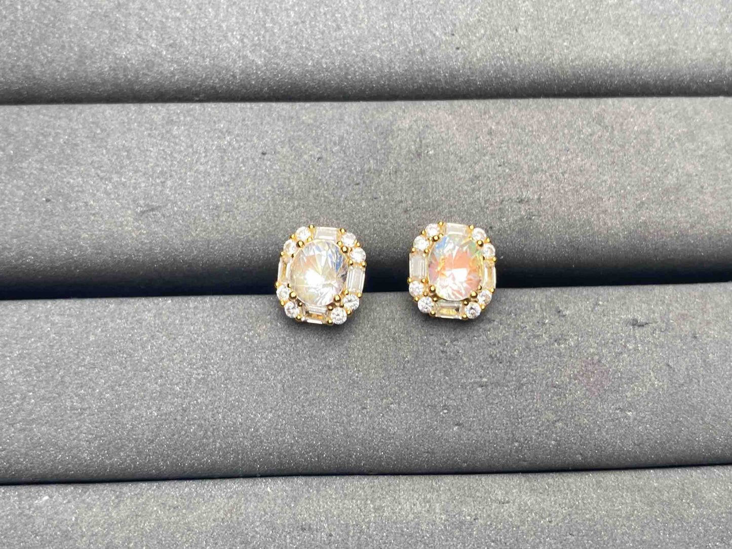 A12905 Moonstone Earrings