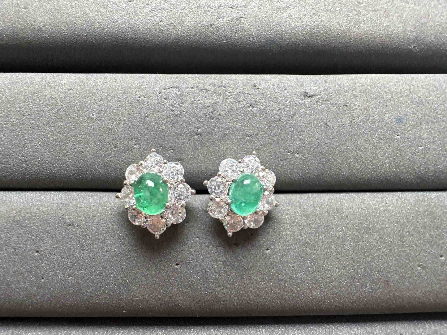 A13105 Emerald Earrings