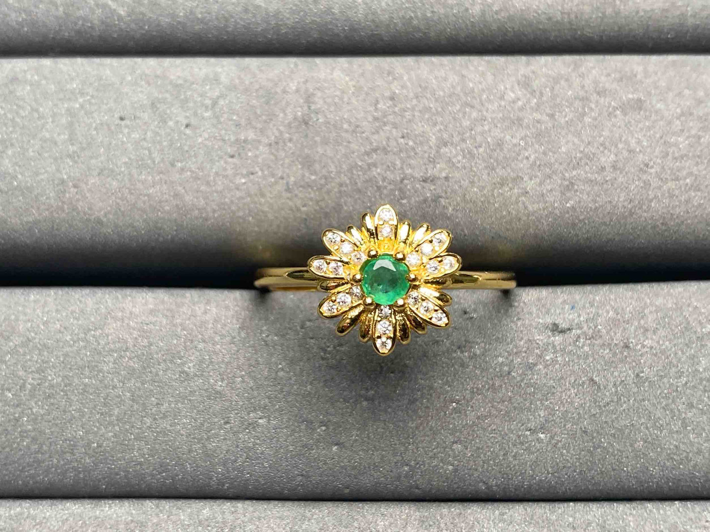 A13143 Emerald Ring