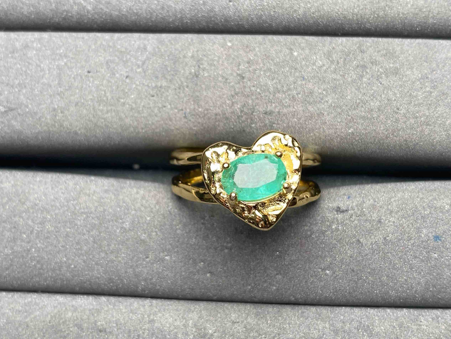 A13193 Emerald Ring