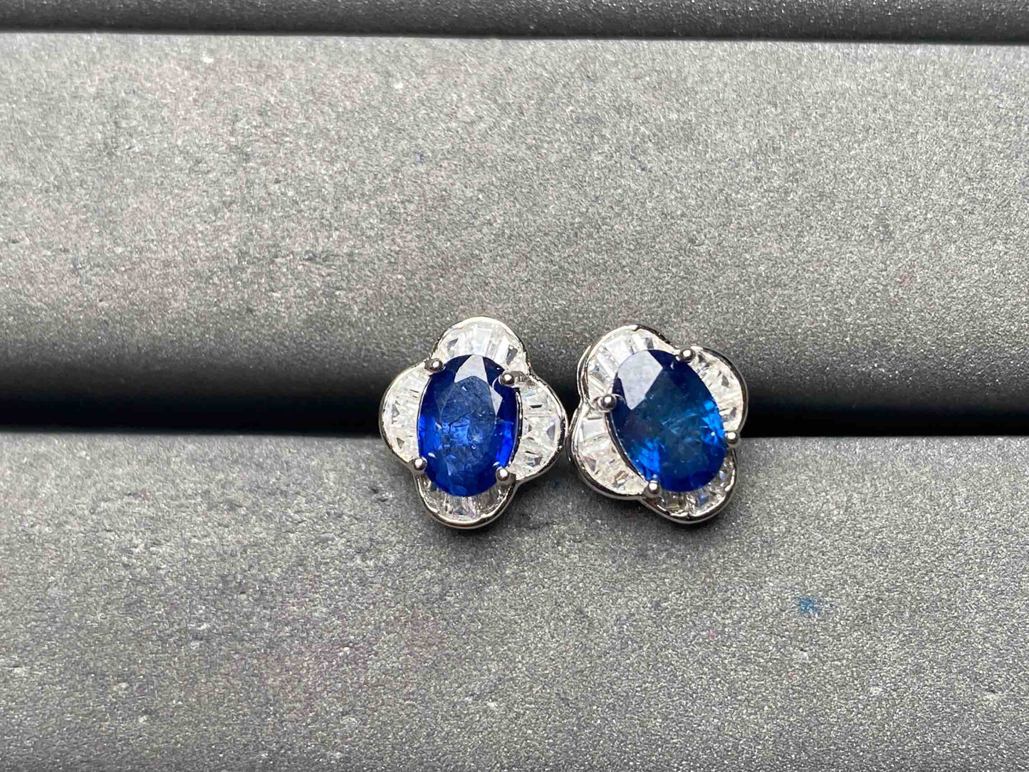 A13195 Sapphire Earrings