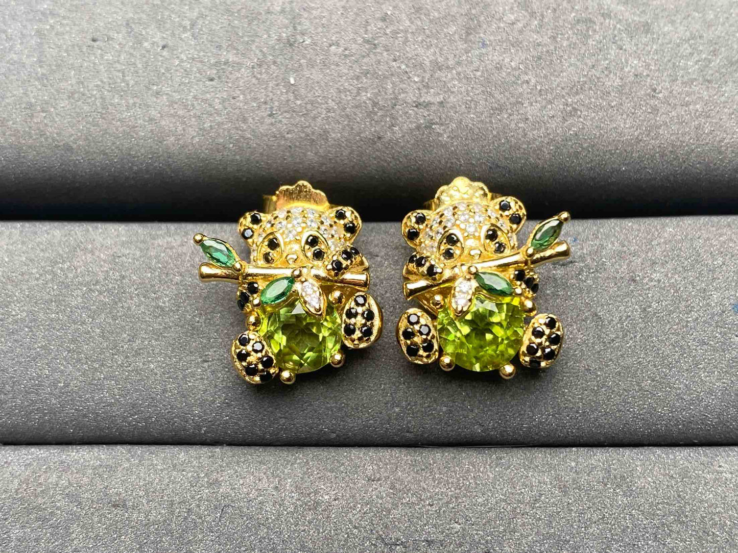 A13250 Peridot Earrings