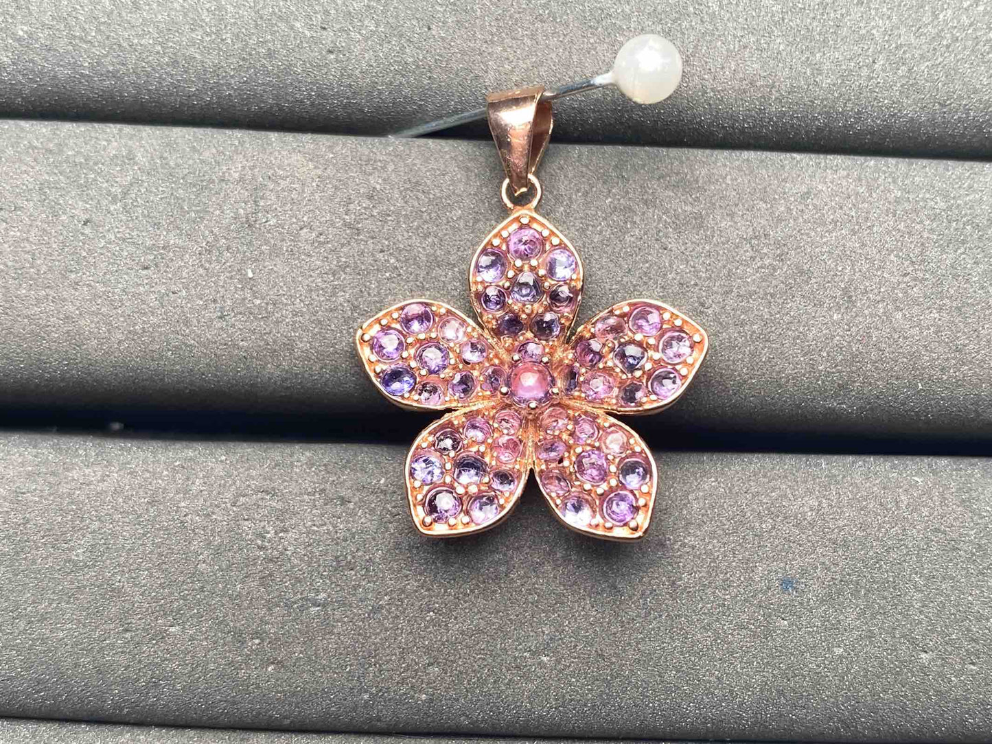 A13257 Sapphire Pendant