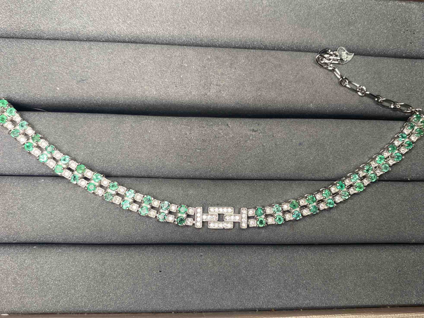 A13262 Emerald Bracelet