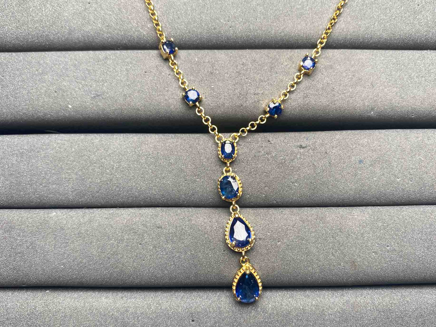 A13264 Sapphire Necklace
