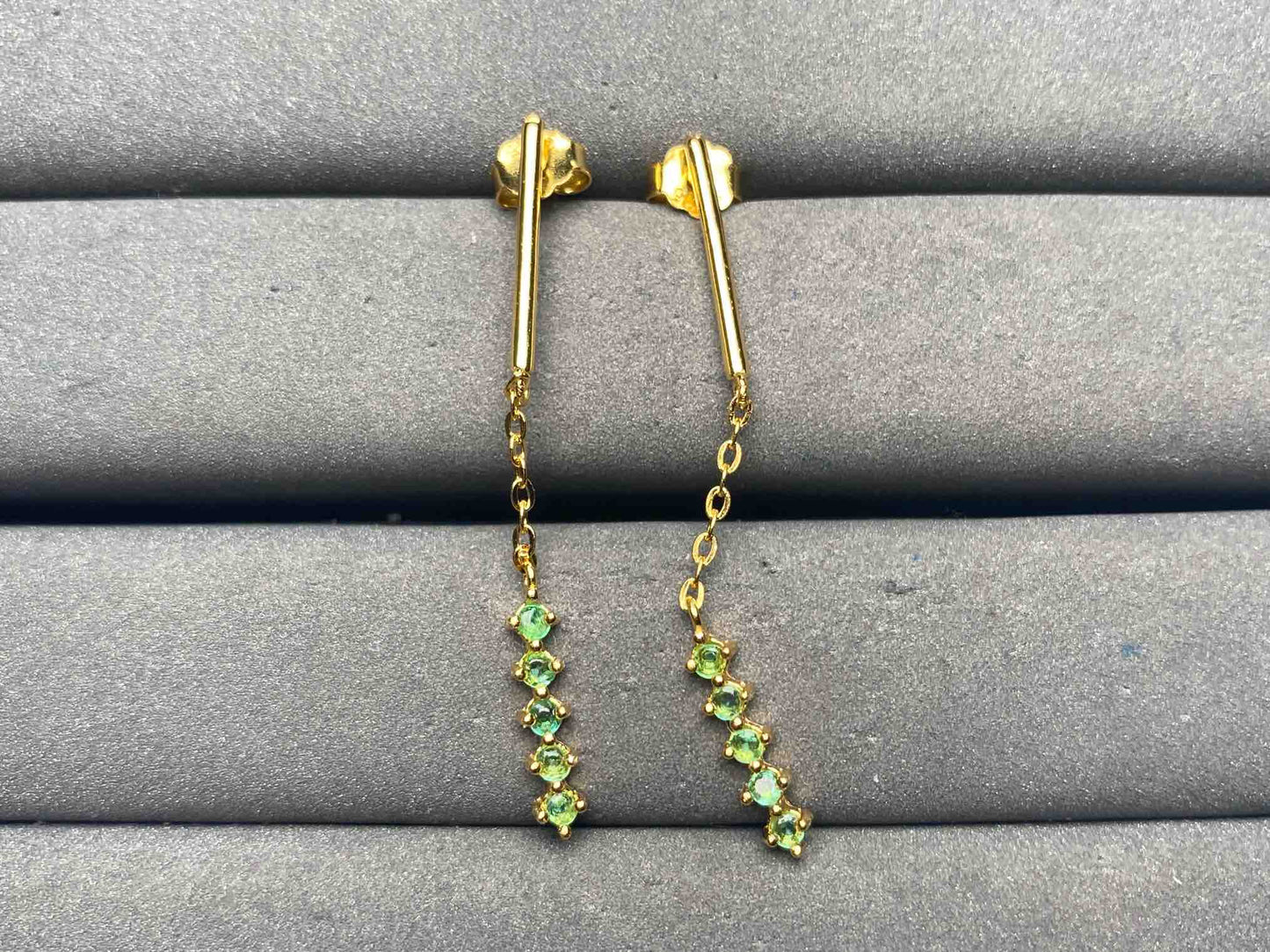 A13267 Emerald Earrings