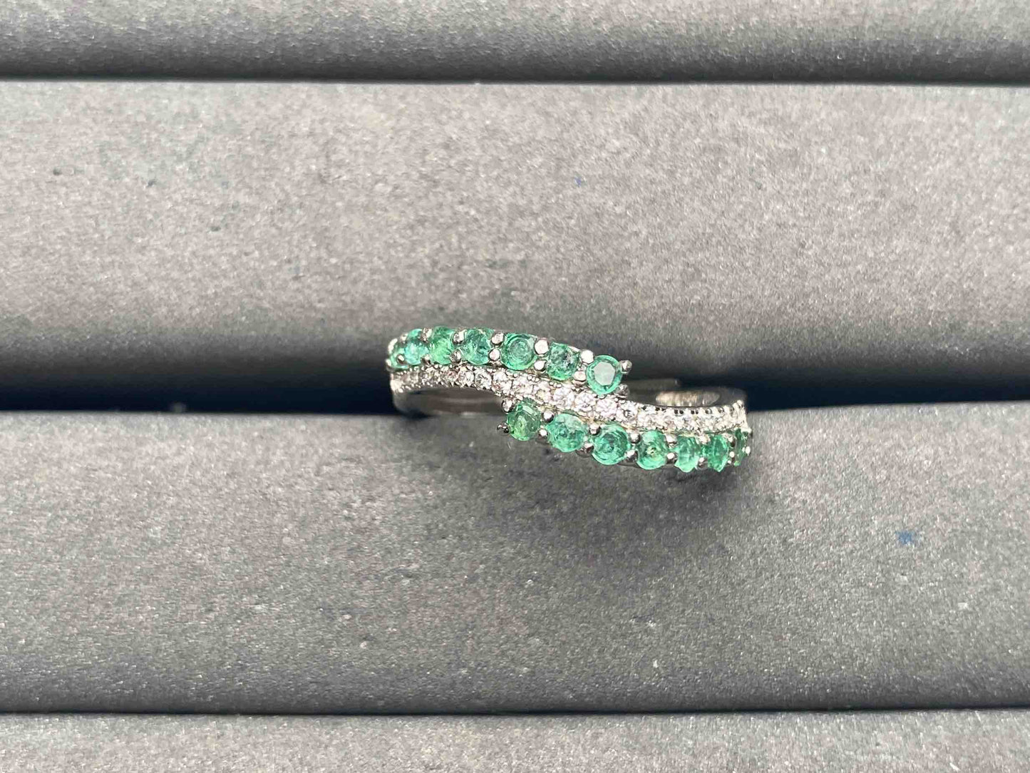 A13269 Emerald Ring