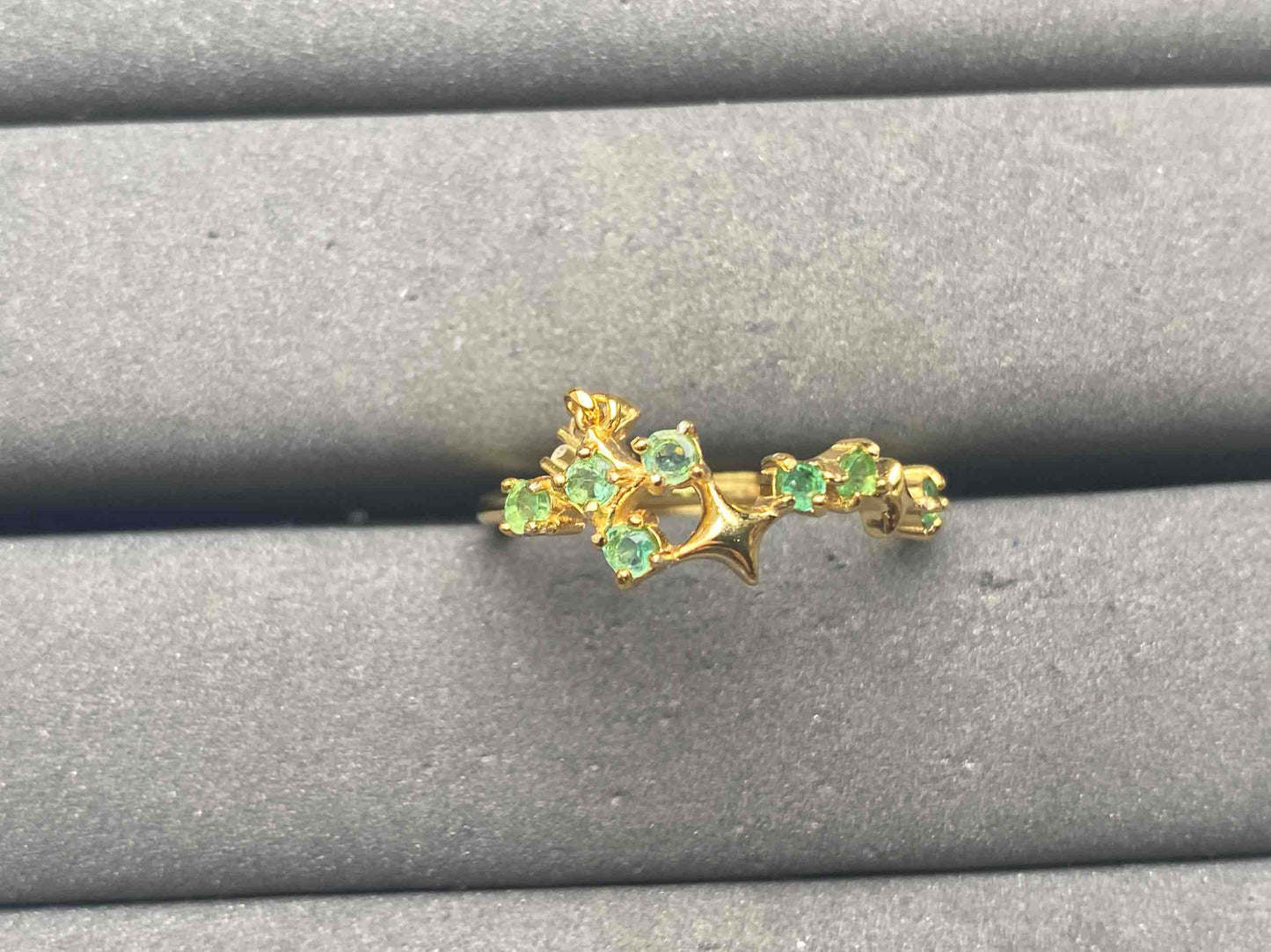 A13284 Emerald Ring