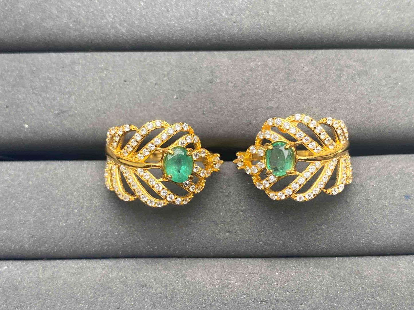 A13289 Emerald Earrings