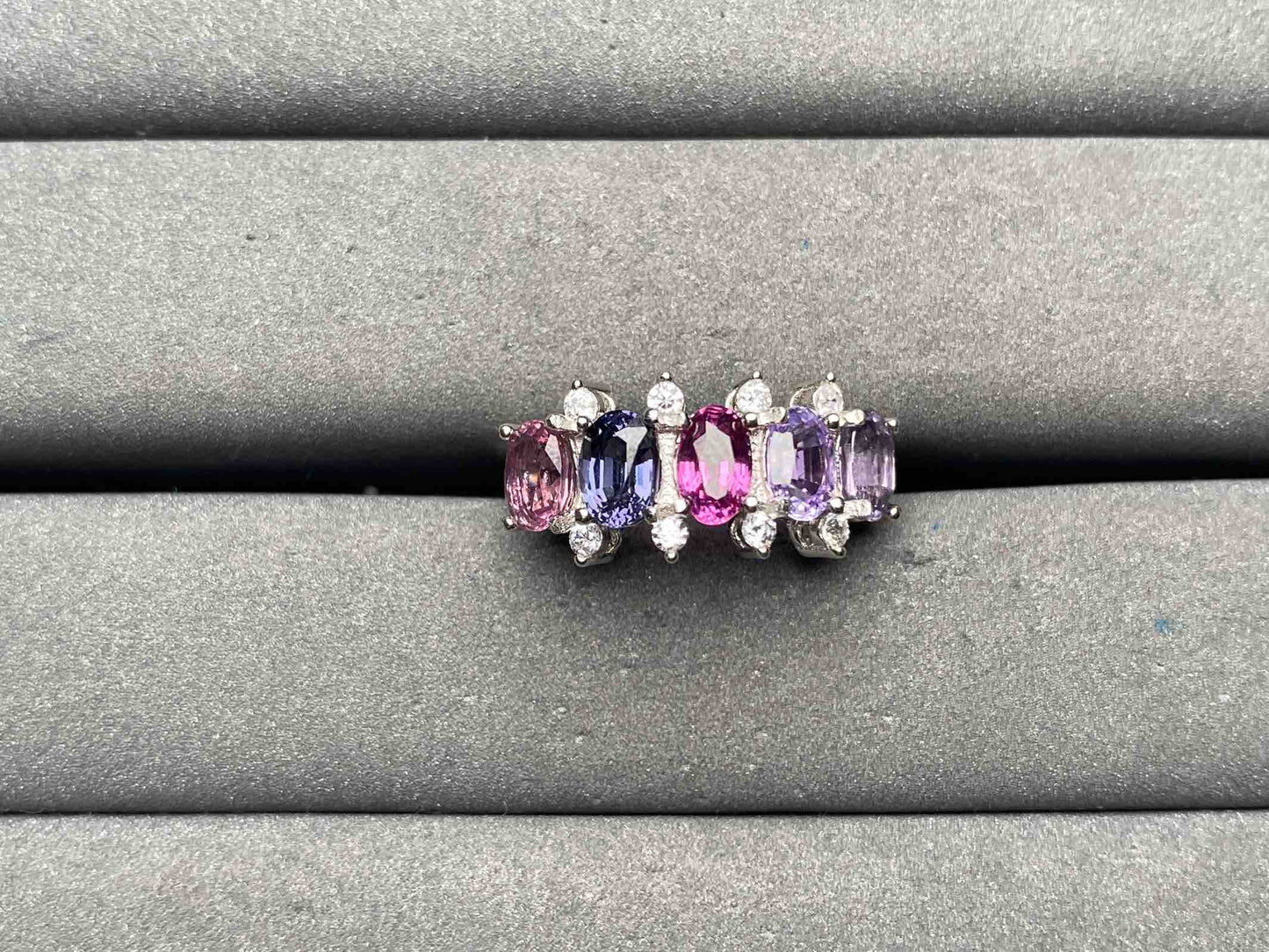 A13358 Spinel Ring