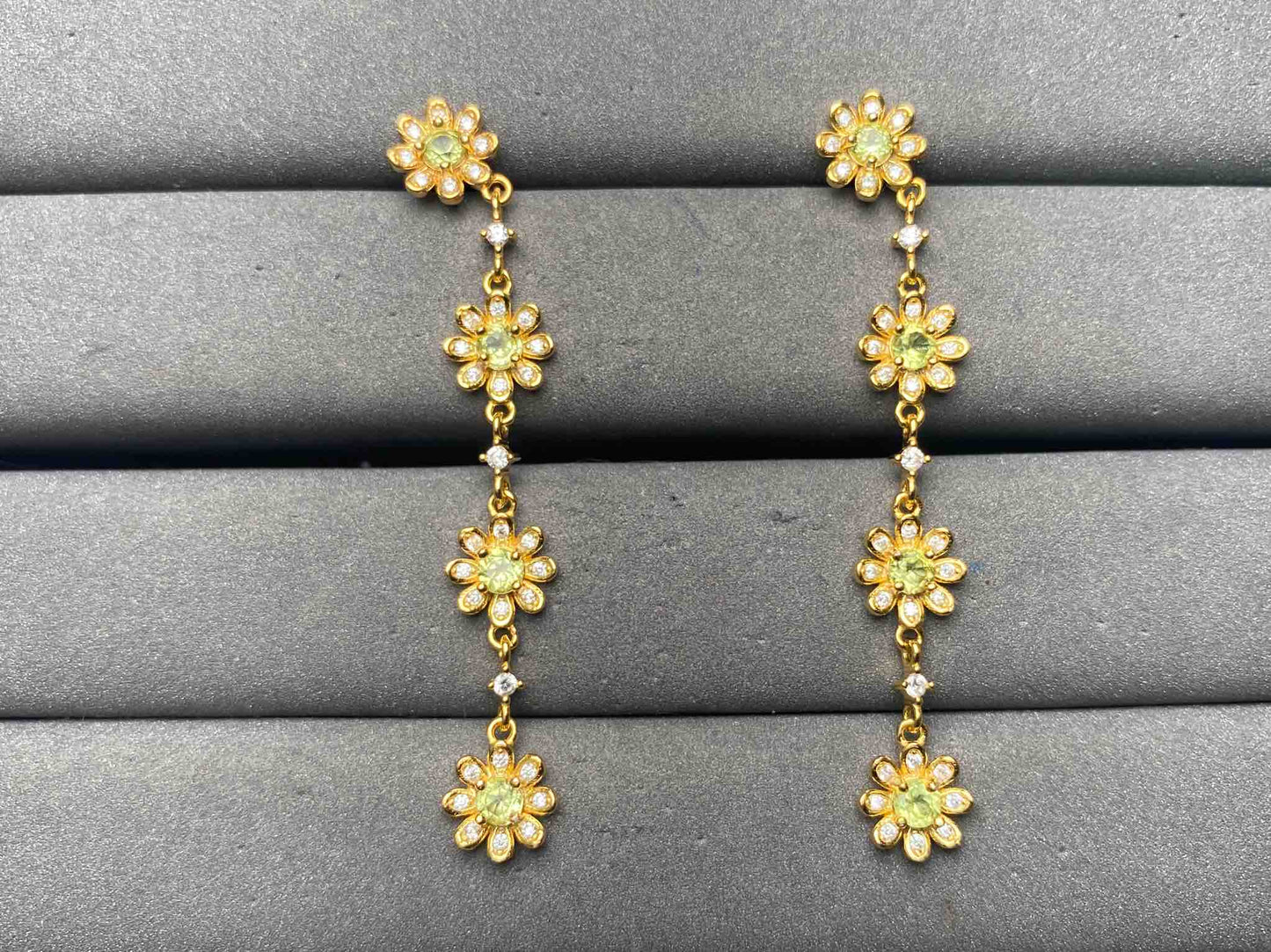 A13406 Peridot Earrings