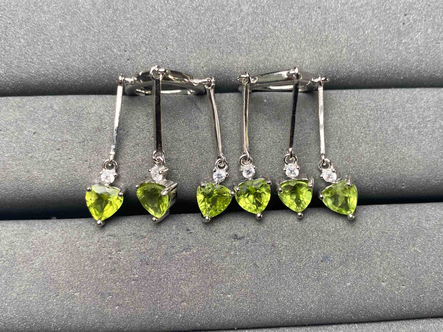 A13462 Peridot Earrings