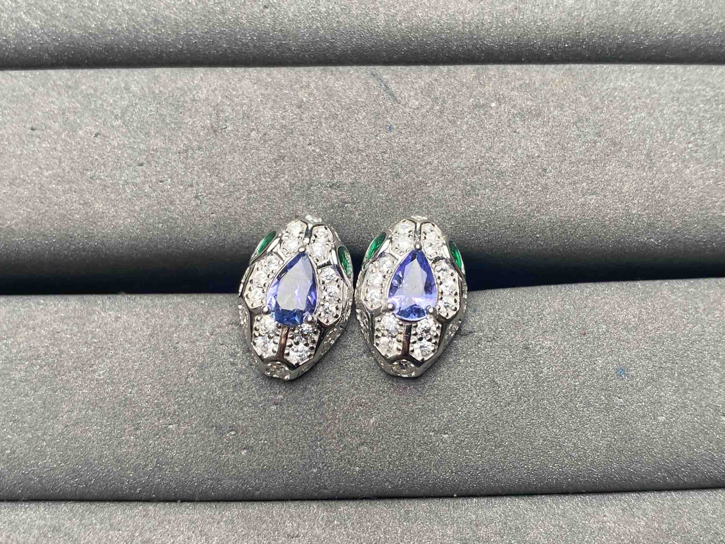 A13471 Tanzanite Earrings