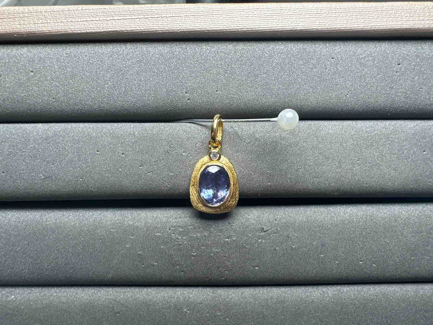 A13510 Tanzanite Pendant