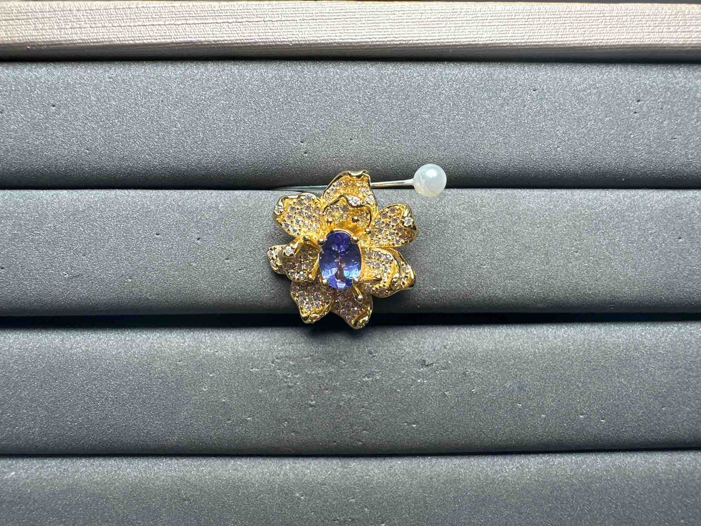 A13516 Tanzanite Pendant